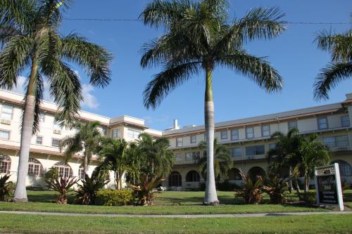 Crystal Bay Historic Hotel