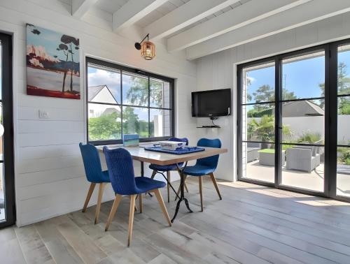 La Maison bleue Domainedecolomban