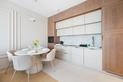 Beige Paradise ProstyWynajem Parking Close to the beach – khách sạn tại Brzezno