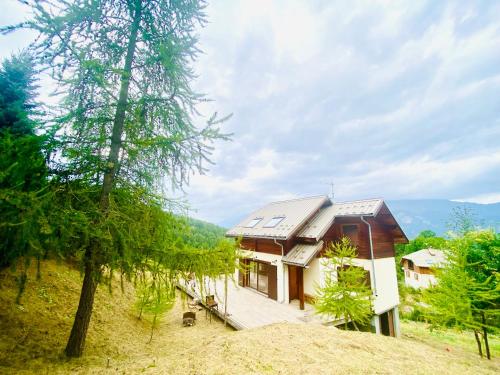 chalet tout en bois au Sauze