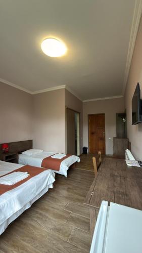Hotel Giorgi - Tap to explore photos