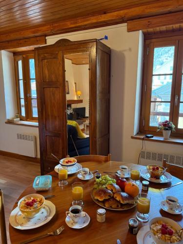 MY CASA - St Martin-Vesubie - Charming 1-Bedroom Apartment Nature & Mountain Getaways in 聖馬丁維蘇比耶