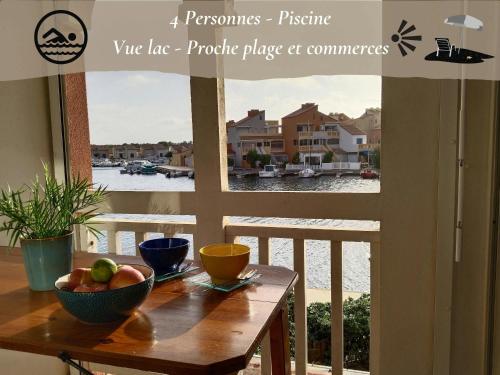 Cocon Marine-Piscine-Calme-Commerces-Vue lac