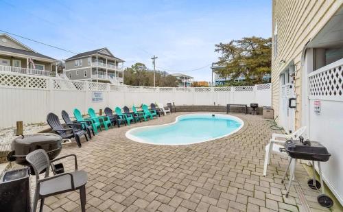 Beautiful 7BR Beach House Pool Walk to Beach - image 2
