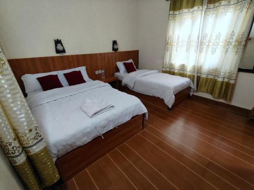 Moonlight Guest House And Restaurant – khách sạn tại Sauraha
