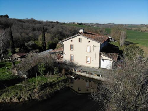 Gayrimont, la chambre des lavandes in Mones