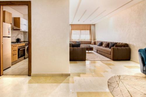 Le Nour - Beautiful 2 bedroom apt with Ac in - image 4