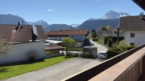 Apartment Alpenpanorama in Wängle (Apartment Alpenpanorama in Wangle) in Holz