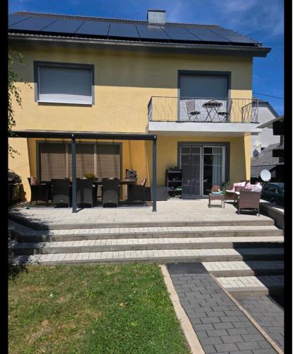 200 Quadratmeter Haus nahe Airport geierlay Weinberge Mosel Cochem in Panzweiler