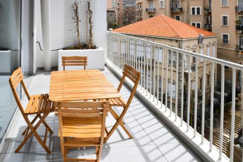 Retro 3A 2-BR Loft in Gemmayze - image 5