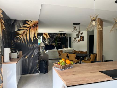 Konyha, Havre de paix et luxe en Drôme provençale (Havre de paix et luxe en Drome provencale) in Saint-Restitut