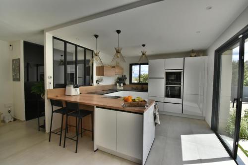 Konyha, Havre de paix et luxe en Drôme provençale (Havre de paix et luxe en Drome provencale) in Saint-Restitut