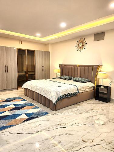 Just Launched Spacious Aesthetic Boutique Room in Miyapur – khách sạn tại Miyapur