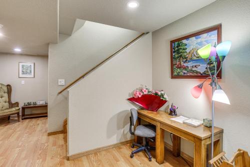 Aurora Retreat Near Anschutz Medical Campus in Tallyn's Reach