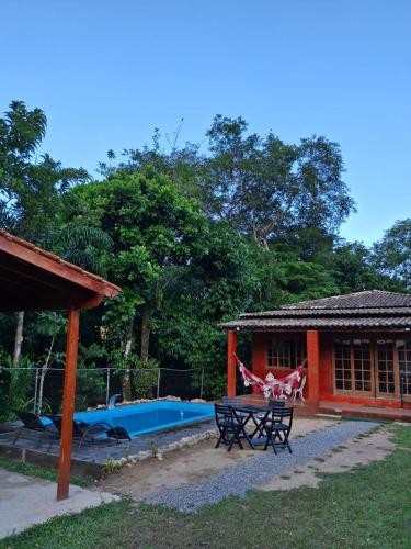 Úszómedence, Recanto da Julia - Rio, Piscina e Fogueira in Barreira