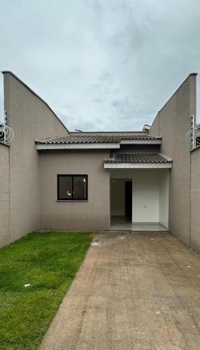 . Casa nova, confortável e funcional em Redação-PA