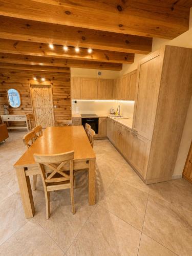 Świerkowa Przystań Romoty - sauna, jezioro, las (Swierkowa Przystan Romoty - sauna, jezioro, las) in Lisewo