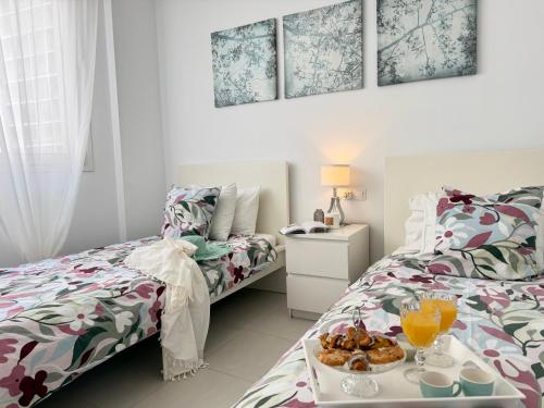 Hortensia Suites Apartments, Los Cristianos, Tenerife 5