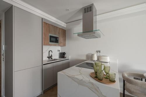 Hive Kensington - image 5