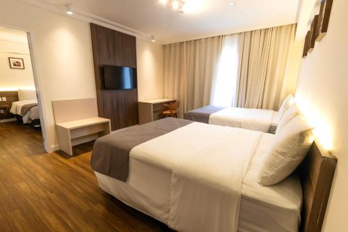 2 bedrooms, 3 beds