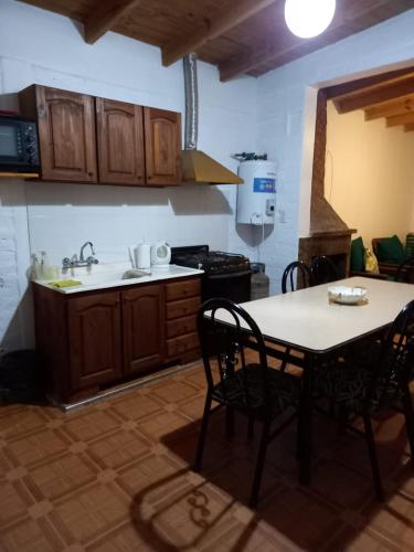 Cabaña Ullum (Cabana Ullum) in Villa Ibáñez