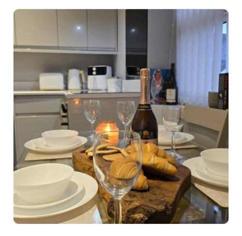 The New Cardiff Cosey Home! 4B – khách sạn tại Whitchurch và Tongwynlais