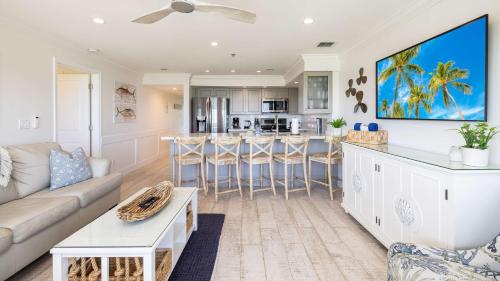 Sunrise Oasis - Top Floor Ocean Pointe 2411 in Key Largo, USA
