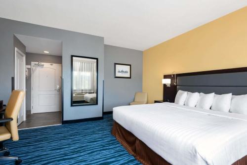 Hotel 1550 - SFO Airport West - image 18
