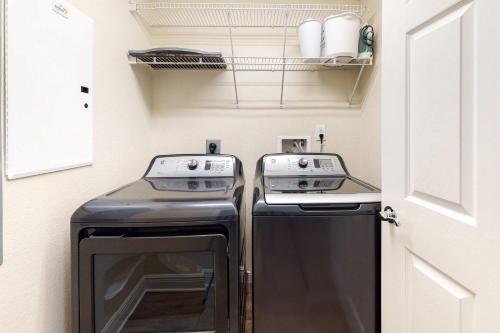Crystal Tower by Meyer Vacation Rentals - image 36