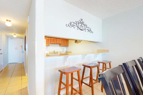 Gulf House 102 by Meyer Vacation Rentals - image 40