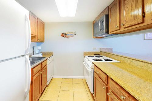 Gulf House 102 by Meyer Vacation Rentals - image 26