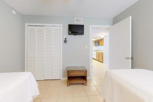 Gulf House 102 by Meyer Vacation Rentals - image 34