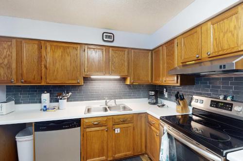 Sea Oats by Meyer Vacation Rentals - image 20