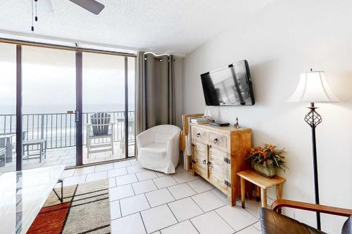 Beachfront Condo with Gulf View Balcony WiFi AC & Shared Pools in Perdido Beach