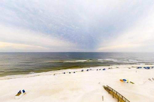 Beachfront Condo with Gulf View Balcony WiFi AC & Shared Pools in Perdido Beach