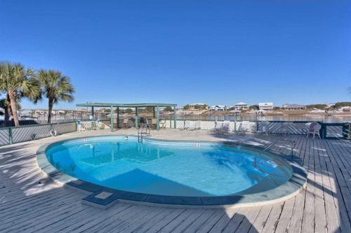 Beachfront Condo with Gulf View Balcony WiFi AC & Shared Pools in Perdido Beach
