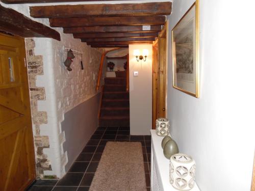 Primrose Cottage - image 4