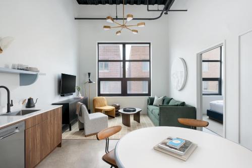 2 bedrooms, 3 beds