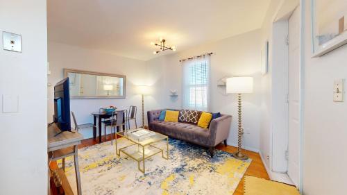 South End,2 Bed, In Unit Lau,cen Air, Northeastern in Boston, USA