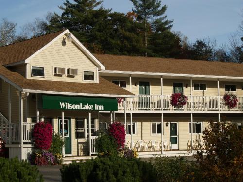 Wilson Lake Inn - image 15