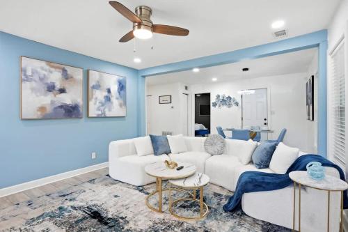 Stylish, Bright 3BR Retreat Near Downtown ATL in Vine City