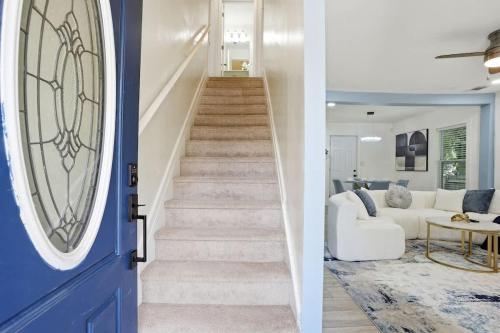 Stylish, Bright 3BR Retreat Near Downtown ATL in Vine City