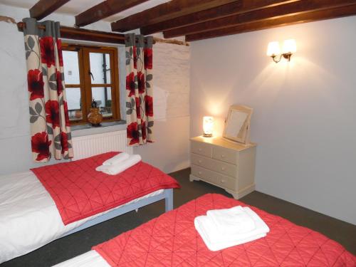 Primrose Cottage - image 2