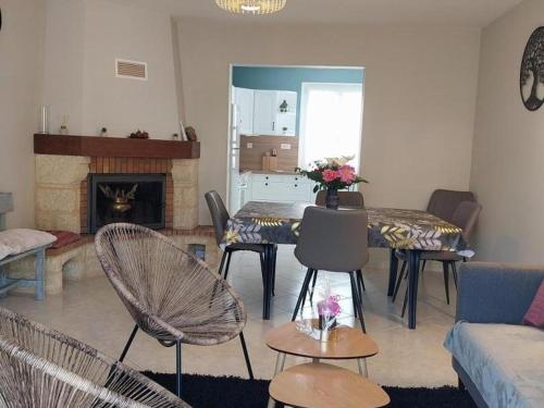 Maison à Eymet avec Jardin et Parking Privé - FR-1-616-546 (Maison a Eymet avec Jardin et Parking Prive - FR-1-616-546) in Eymet