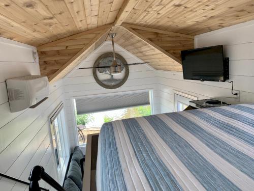 The Eagle’s View (Tiny Home 4) in Bellevū (IA)