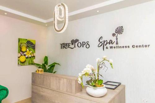Tree Tops Game Resort in Mpolonjeni
