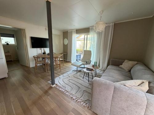 Central and modern apartment in Ulsteinvik