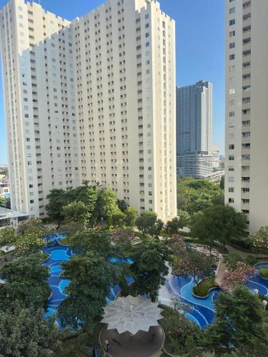 Cozy apartment educity one step to shanghai park – khách sạn tại Sukulilo