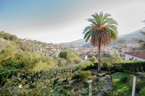 Frescoed Villa On Hills Near Cinque Terre