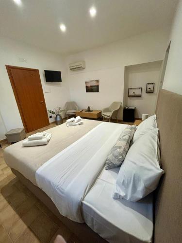 2 twin beds